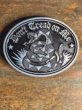New Silver Tone And Black Don't Tread On Me" Engraved Design Belt Buckle